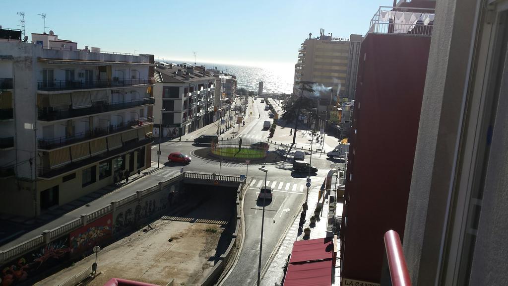 Apartaments Mar Blau Calella Exterior photo